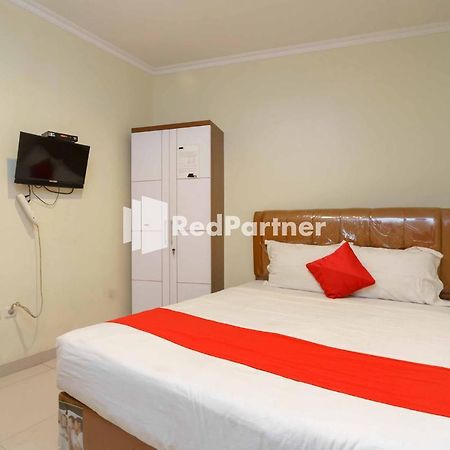 Jo Residence Syariah Redpartner Jakarta Exterior foto