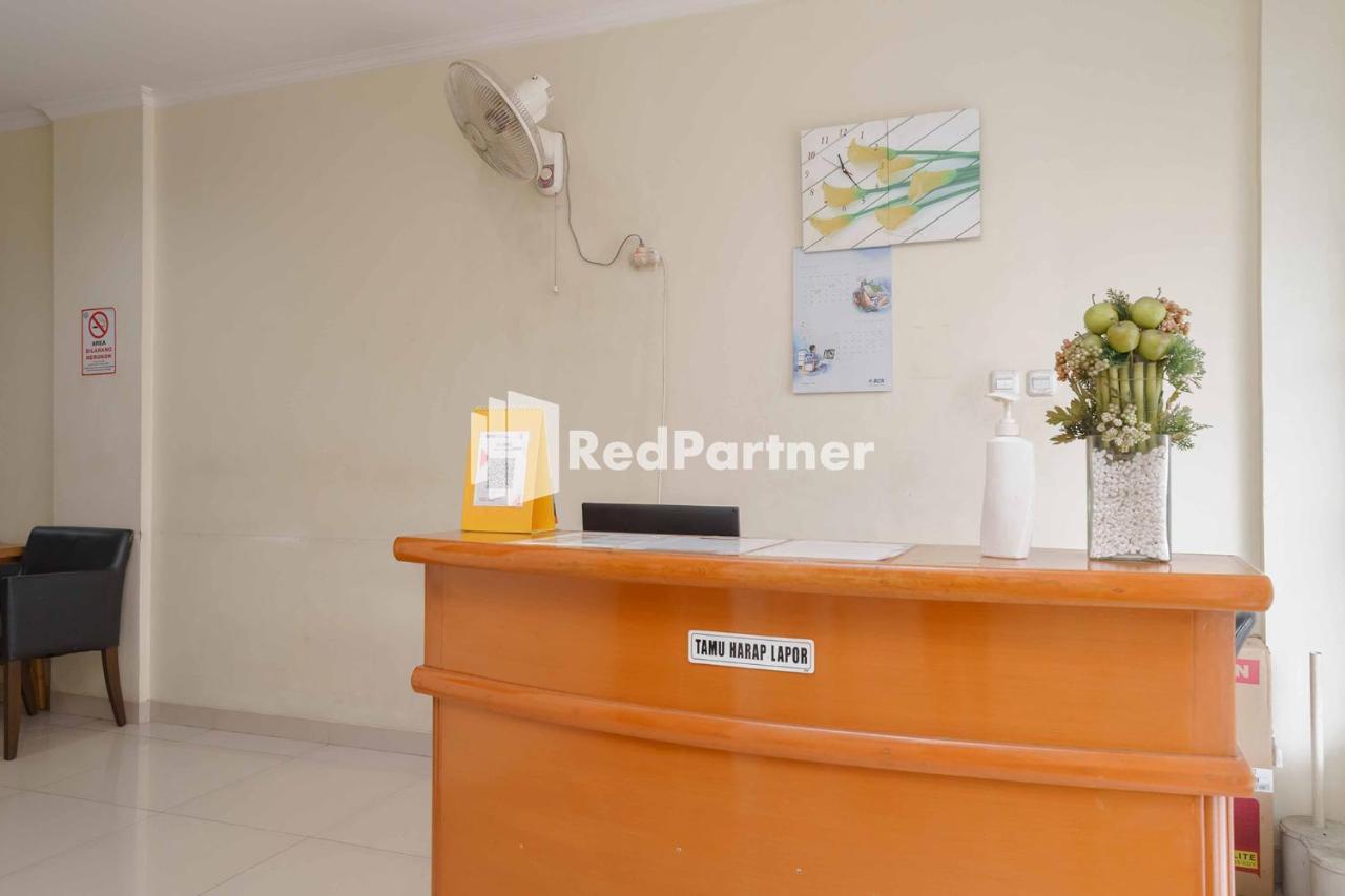 Jo Residence Syariah Redpartner Jakarta Exterior foto
