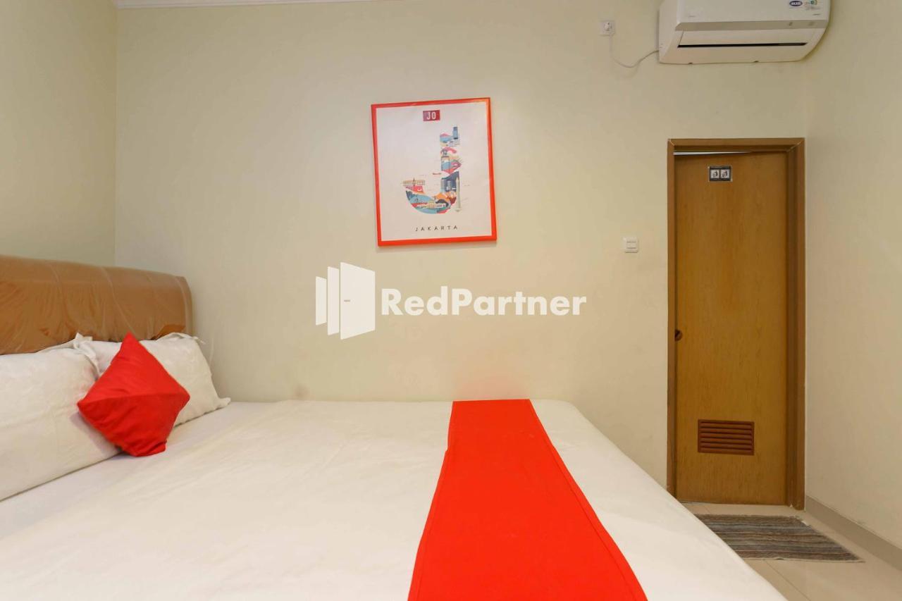 Jo Residence Syariah Redpartner Jakarta Exterior foto