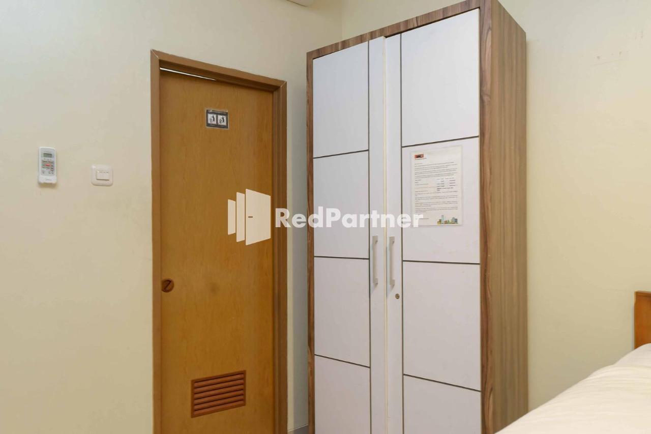 Jo Residence Syariah Redpartner Jakarta Exterior foto